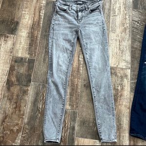 American Eagle skinny jeans-size 0